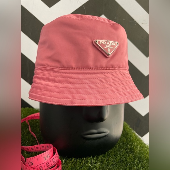 Prada Nylon Bucket Hat Medium - Picture 4 of 10